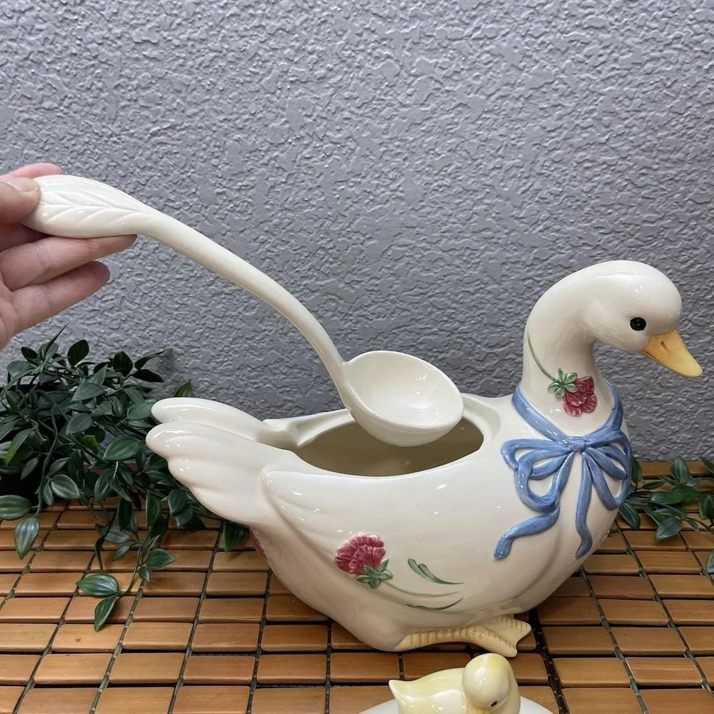 Vintage Lenox Poppies On Blue Barnyard Goose Soup Tureen Lid Ladle Complete Set